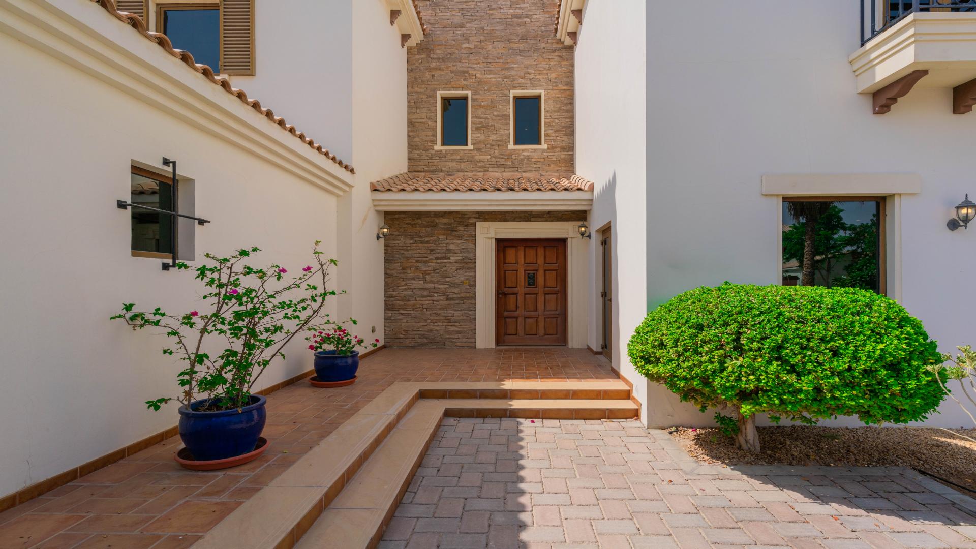 Villa exterior with garage in Jumeirah Golf Estates, Earth community, for sale