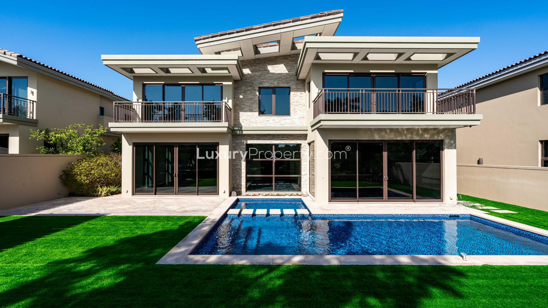 5 bedroom villa in Earth, Jumeirah Golf Estates