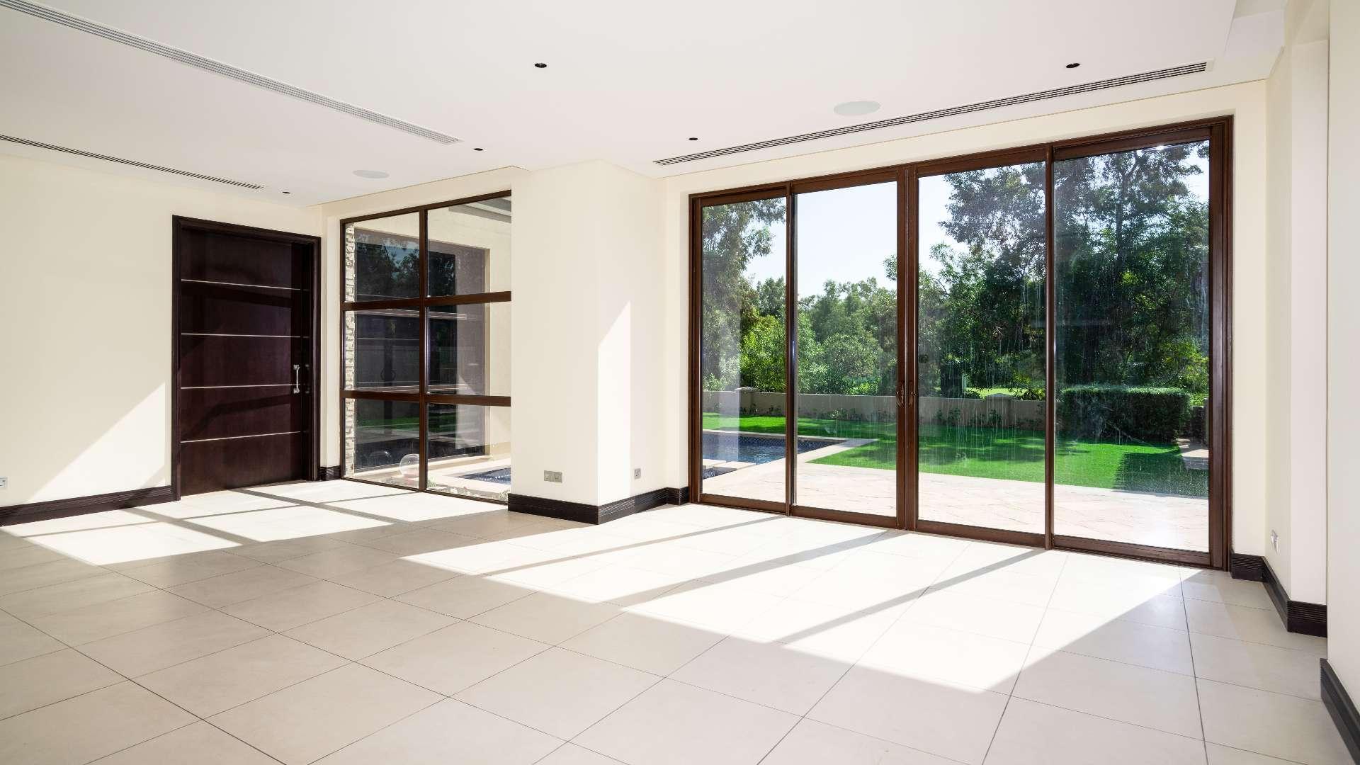 Spacious villa with pool, modern design, in Jumeirah Golf Estates, Earth community