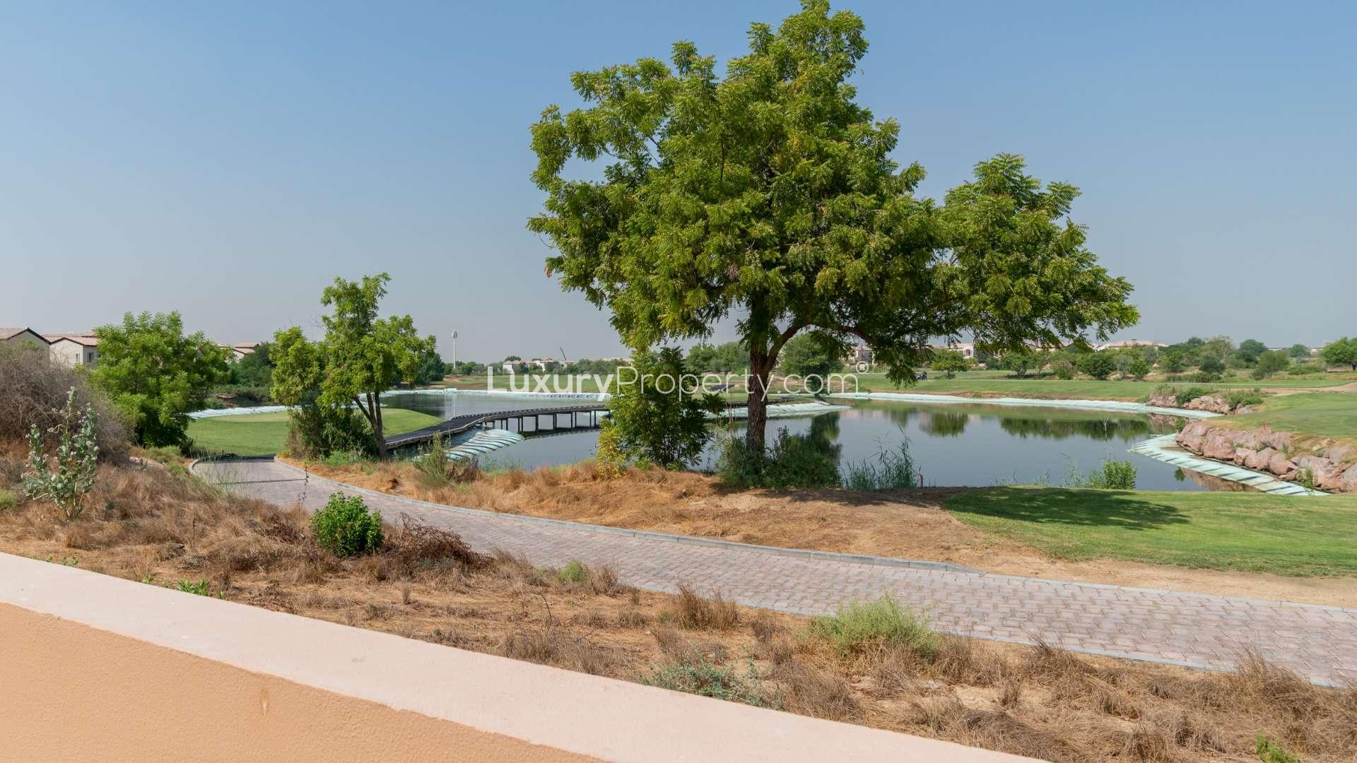 Luxurious villa pool with golf course view, Sienna Lakes, Jumeirah Golf Estates