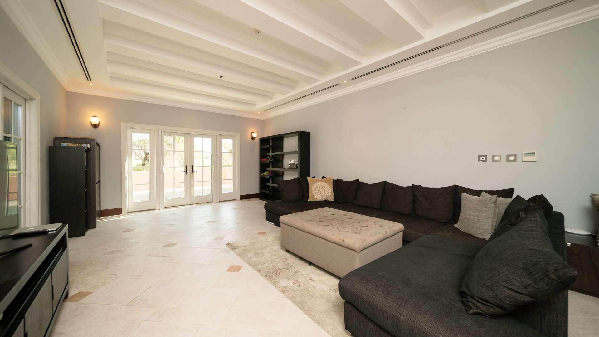 Beautiful villa with pool and patio in Jumeirah Golf Estates, Fire community, for sale