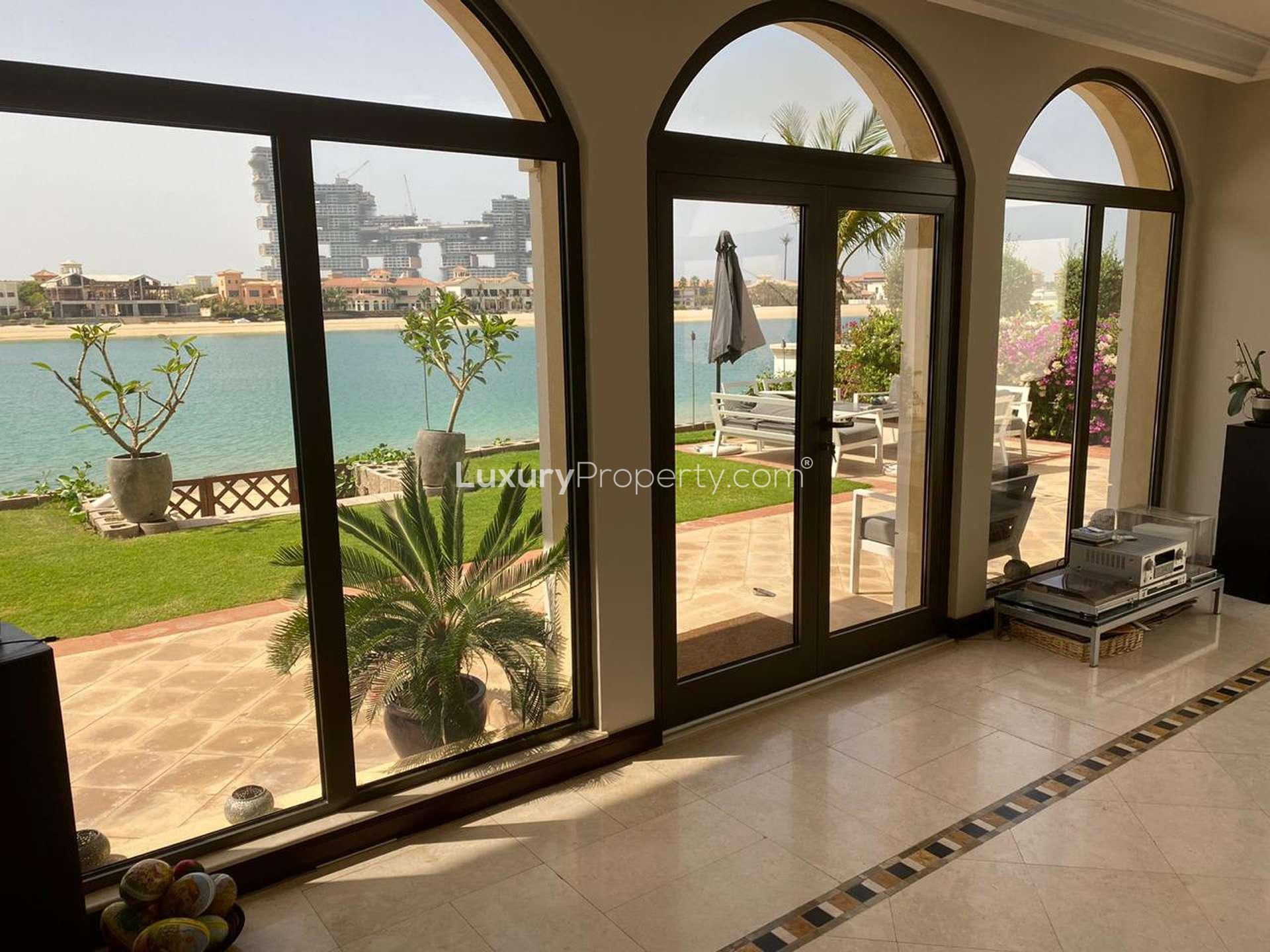 Elegant villa with private pool on Palm Jumeirah, Garden Homes, for sale