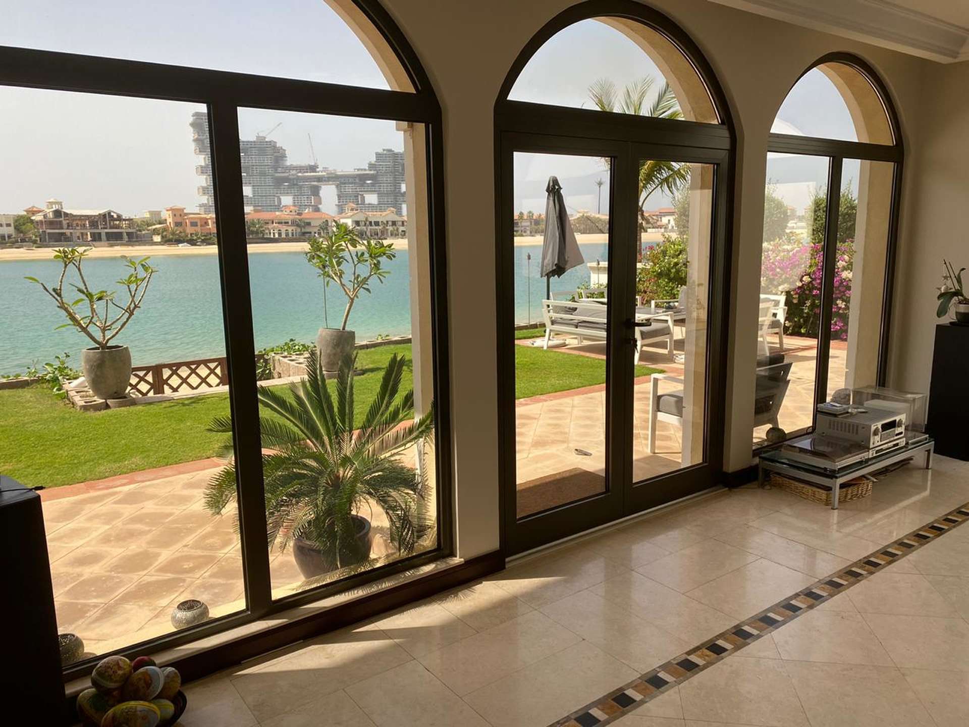 Elegant villa with private pool on Palm Jumeirah, Garden Homes, for sale
