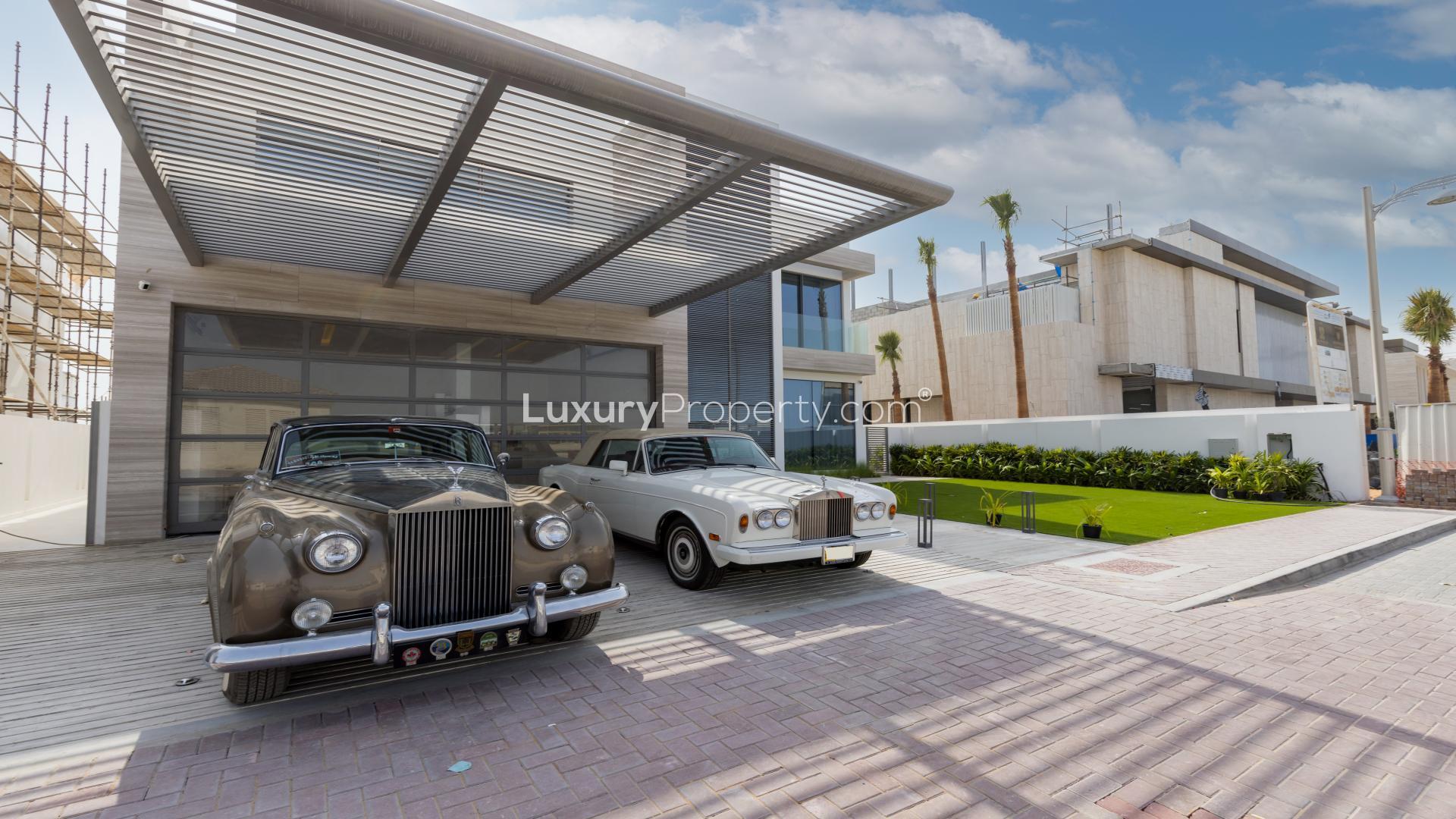 Contemporary beachfront villa exterior in Palm Jumeirah, Dubai, for sale, LP12133