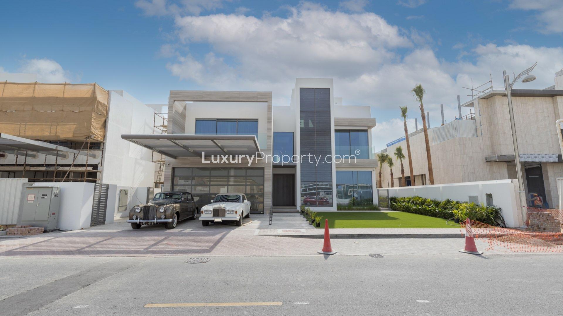 Contemporary beachfront villa living room with sea view, Palm Jumeirah, Garden Homes