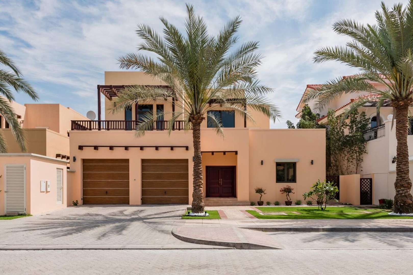 High Number Garden Home Villa exterior, 5-bedroom rental in Palm Jumeirah, Dubai