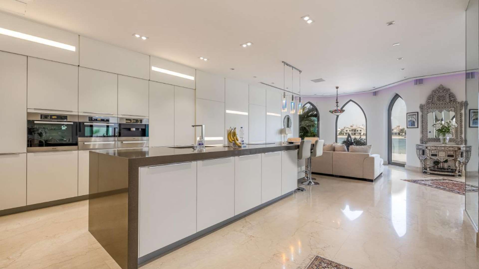 Stunning five-bedroom villa with pool for sale in Palm Jumeirah, Garden Homes