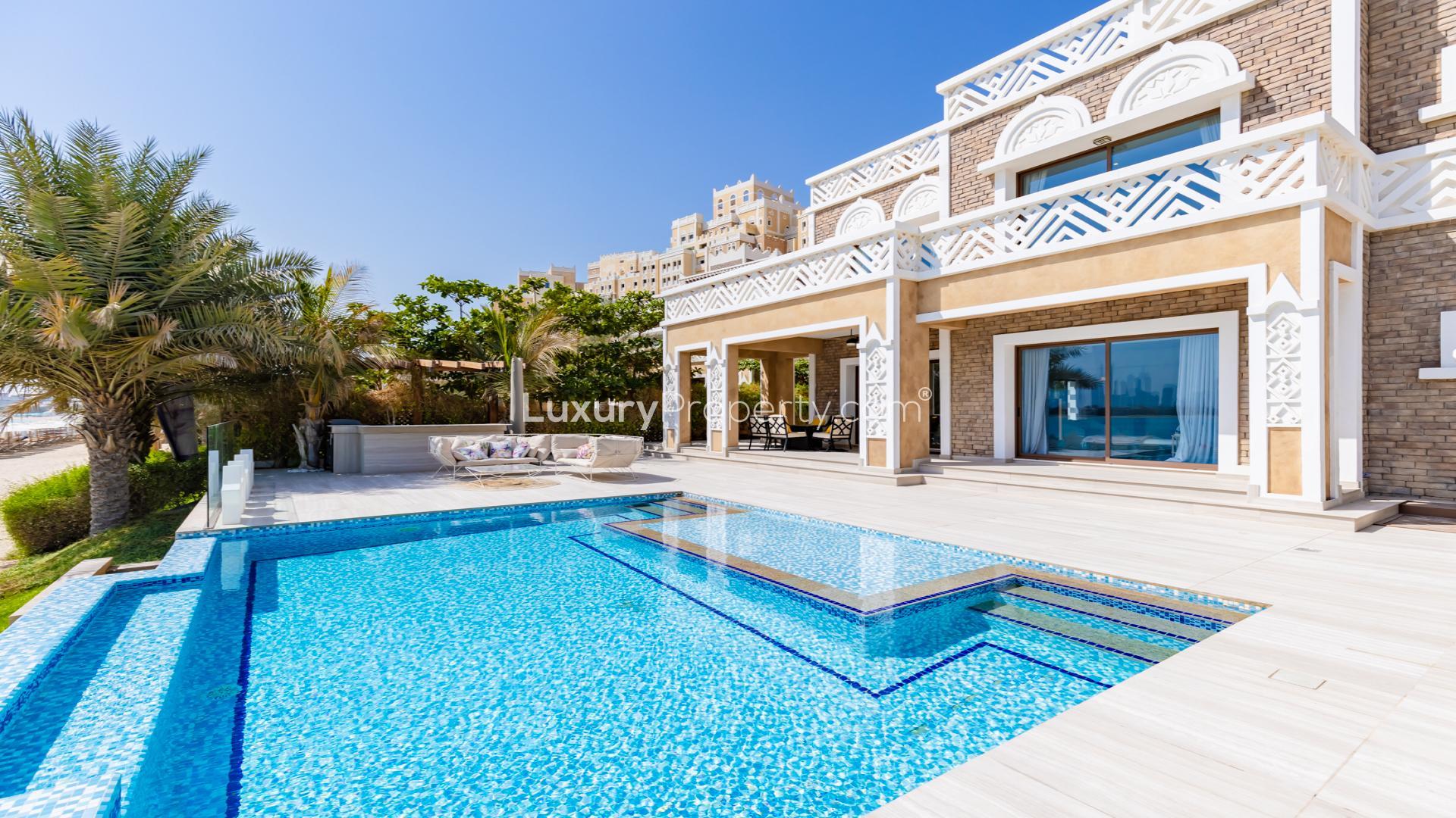 Luxurious waterfront villa with pool, overlooking Dubai skyline, Palm Jumeirah, Kingdom of Sheba