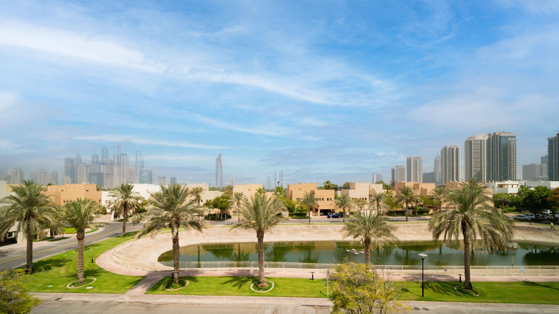 Elegant 5-bedroom Hattan Villa with lush garden and patio in The Lakes community