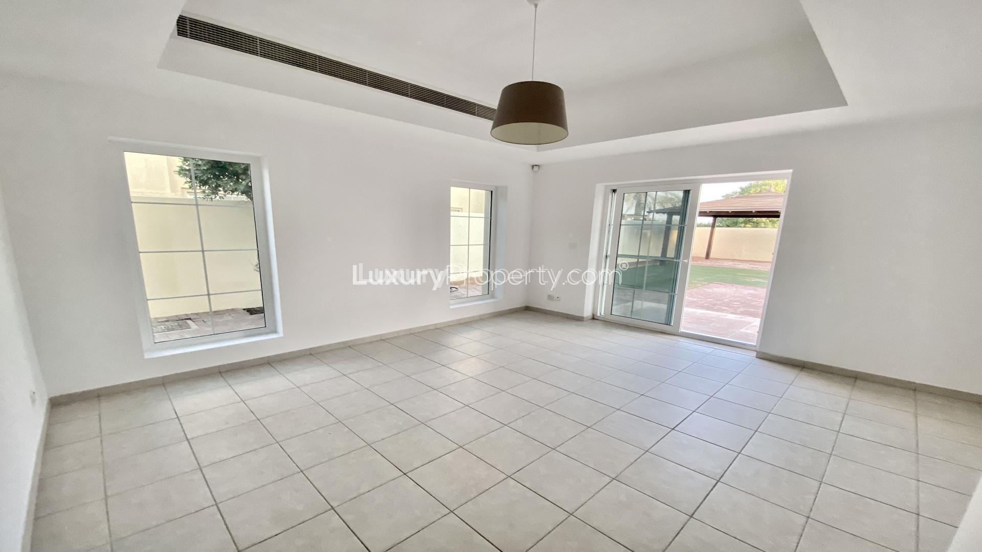 Elegant Mirador Villa with pool in Arabian Ranches, Dubai. 5-bedroom property for sale