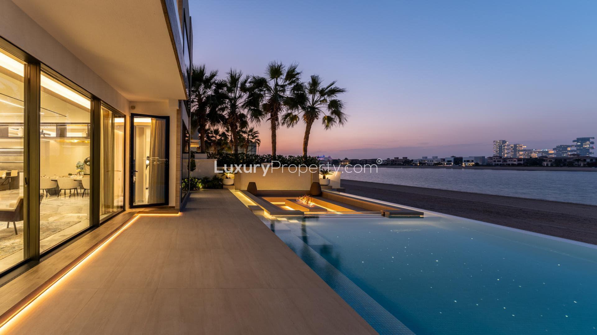 Luxury Palm Jumeirah villa with pool and sea views, for sale in Garden Homes