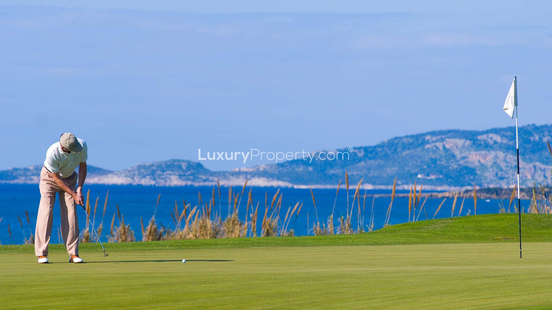 Luxurious villa with stunning golf course and sea view in Navarino Residences, Greece