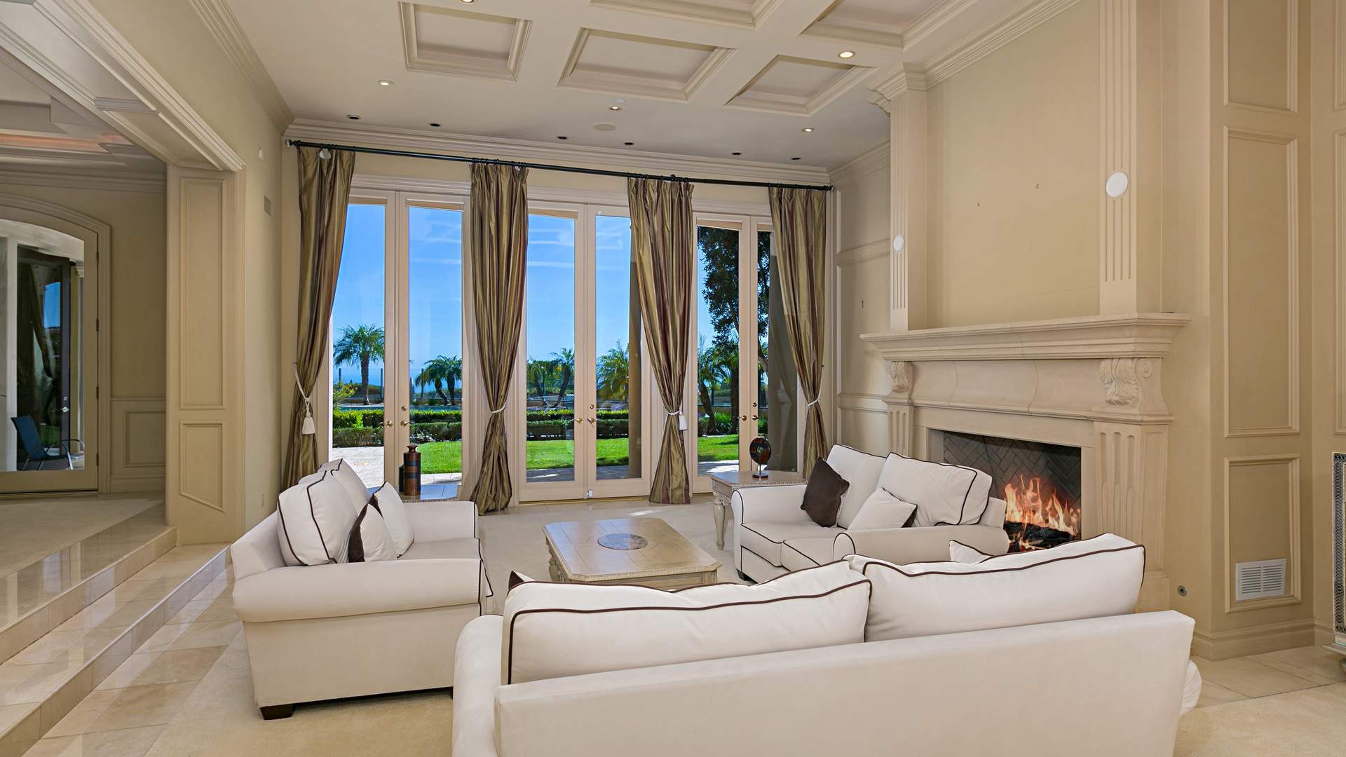 Fabulous five-bedroom villa with pool overlooking Pacific Ocean at Pelican Hills, Newport Beach