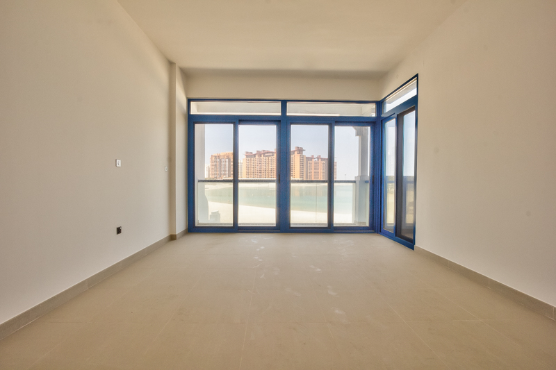Rooftop terrace with pergola at Palma Residences villa on Palm Jumeirah, Dubai