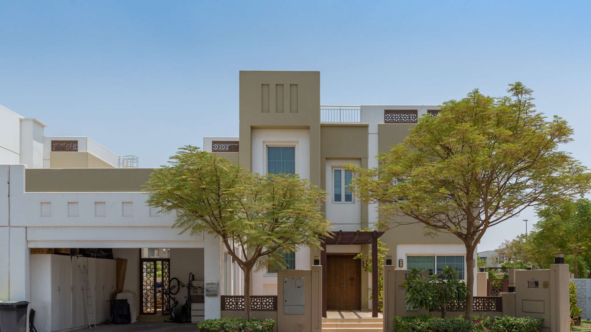 Corner villa in Mudon Rahat with landscaped garden and modern architecture for sale