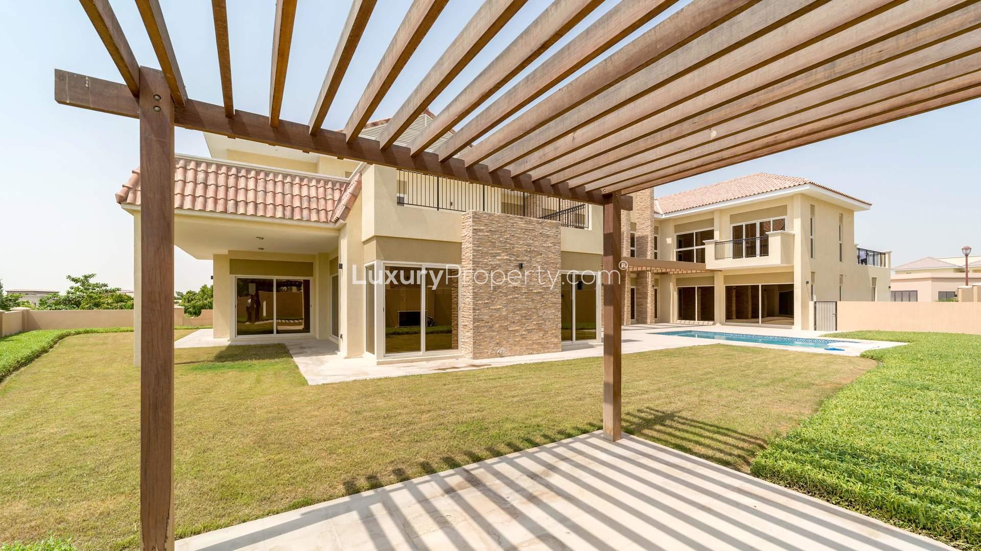 Luxurious 5-bedroom villa with pool in Sienna Views, Jumeirah Golf Estates
