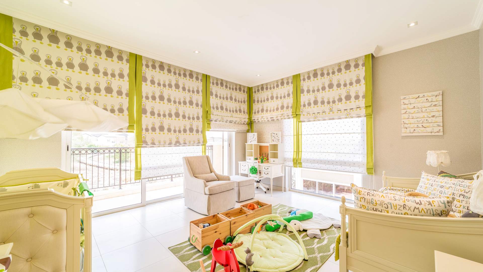 Luxurious living room in five-bedroom villa, Sienna Views, Jumeirah Golf Estates, with garden view