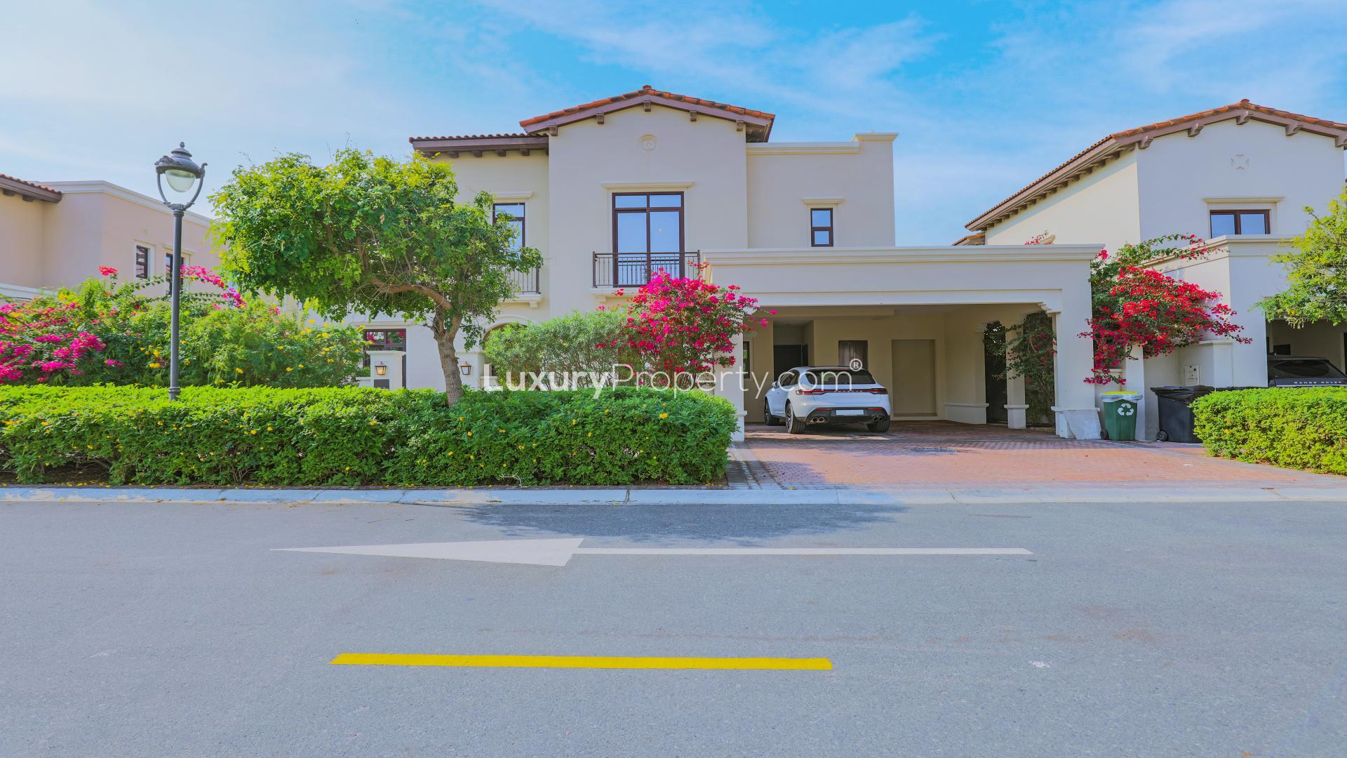 5BR Villa for sale in Rosa, Arabian Ranches 2