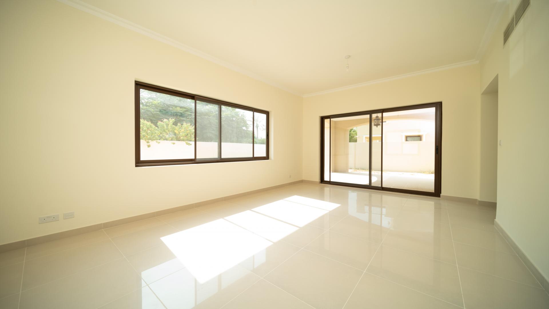 Beautiful 5-bedroom villa for sale in Samara, Arabian Ranches 2 community