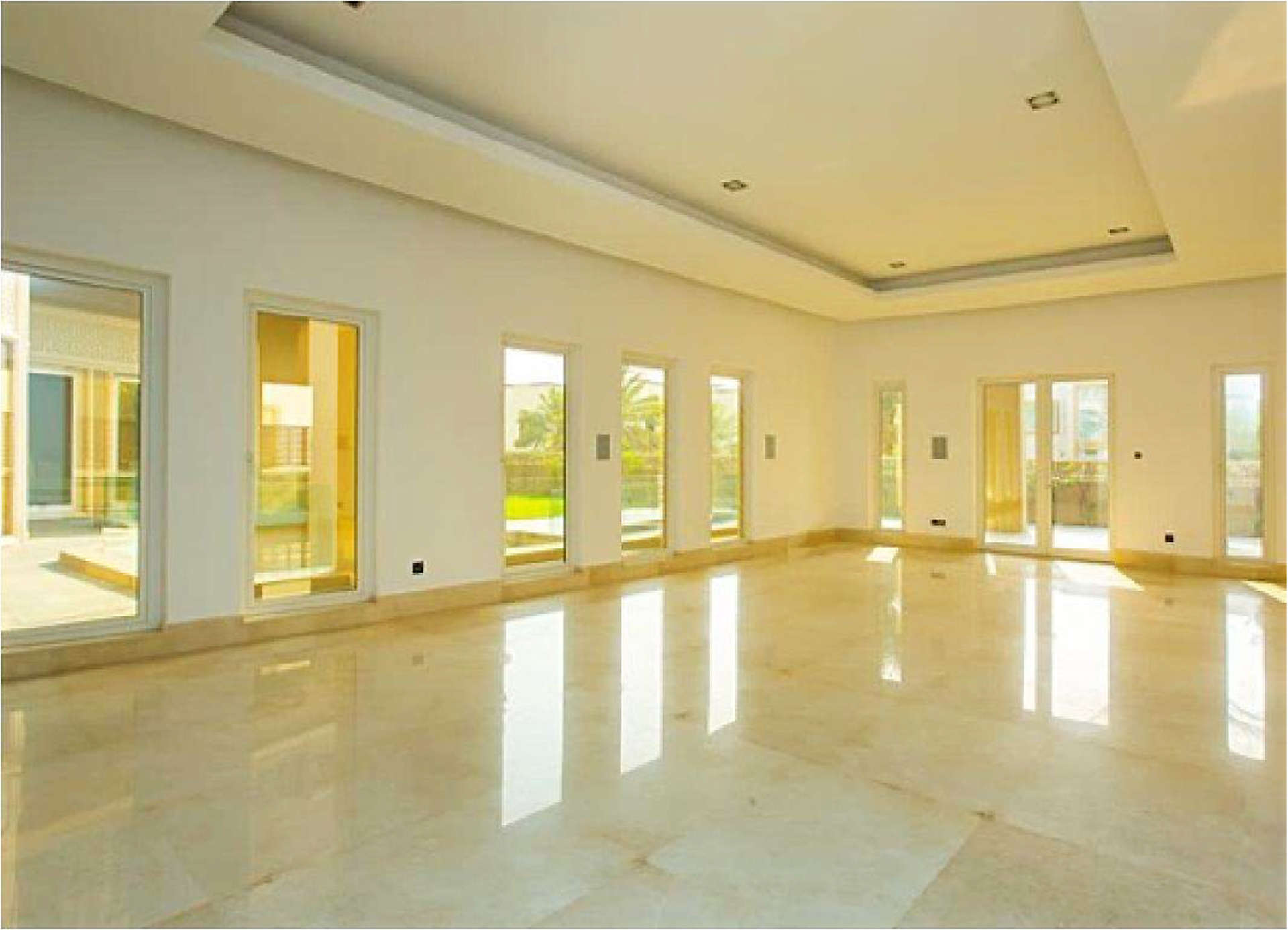 Spacious bright living room in luxury 5-bedroom Emirates Hills villa for sale