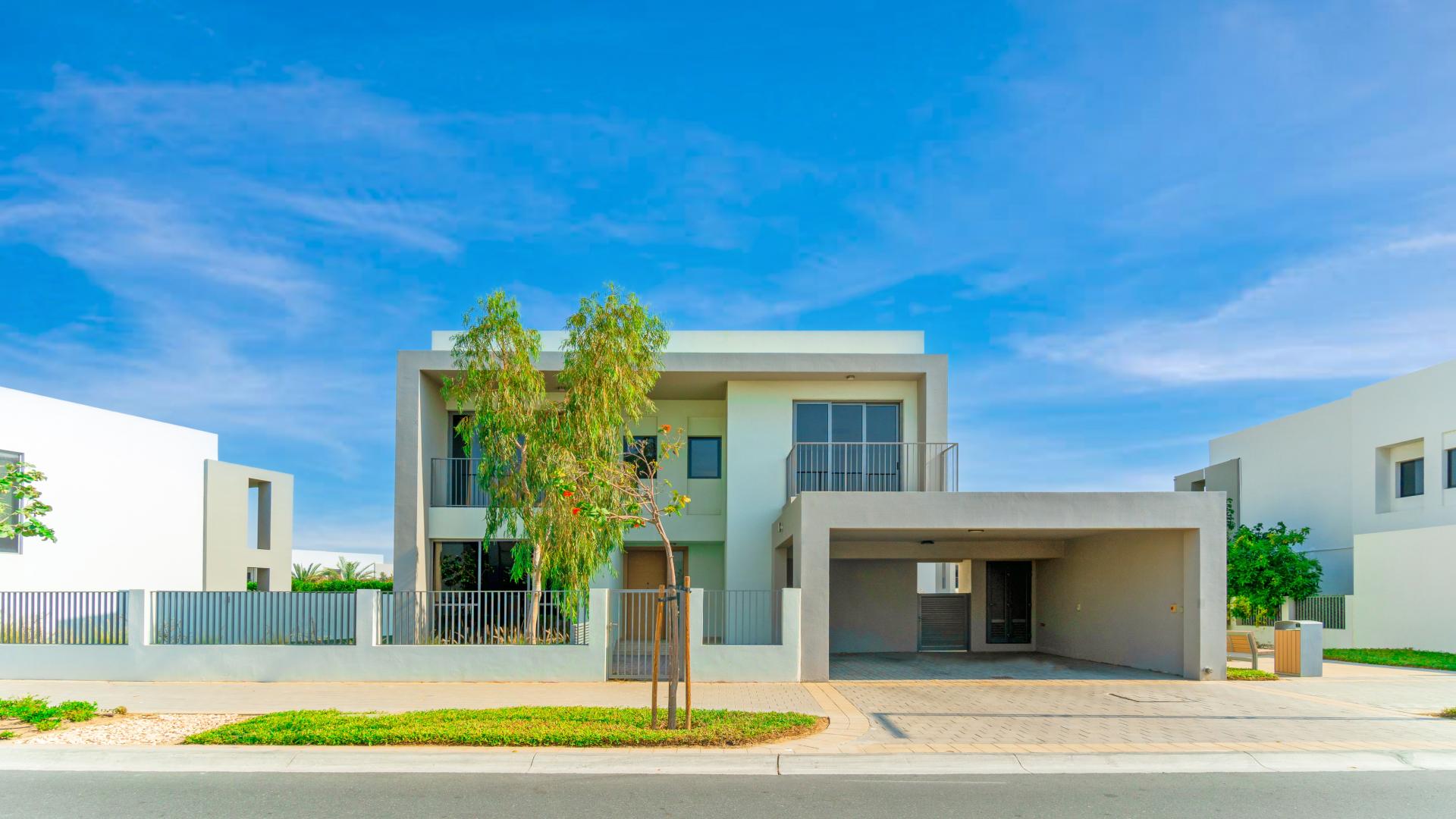Spacious villa with manicured garden in Sidra Villas, Dubai Hills Estate, for sale