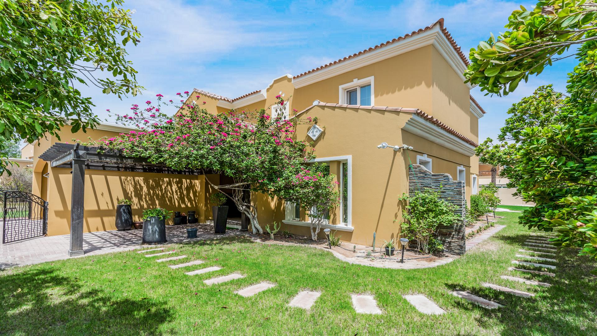 Luxurious living room in 5-bedroom villa, Mirador La Coleccion, Arabian Ranches, wooden flooring