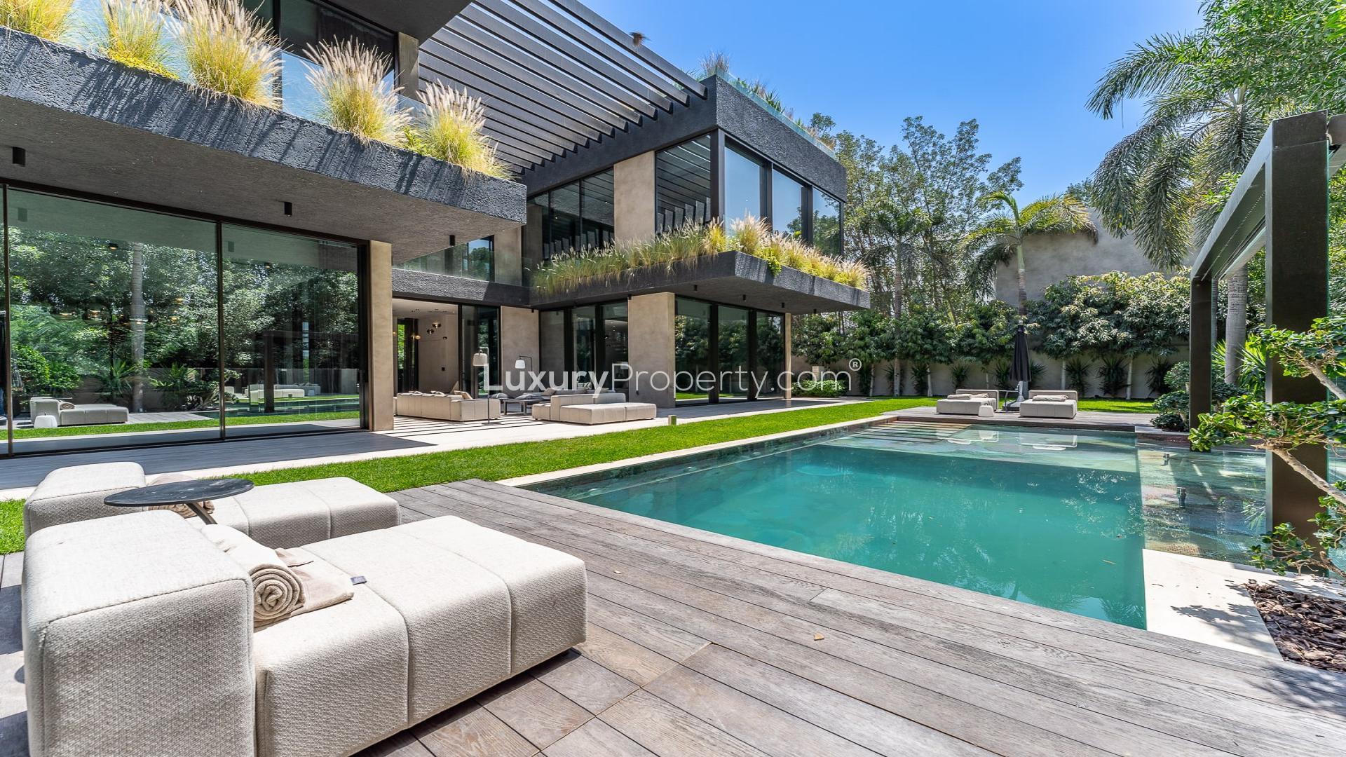 Luxurious villa with pool and garden in Al Barari's The Collection community