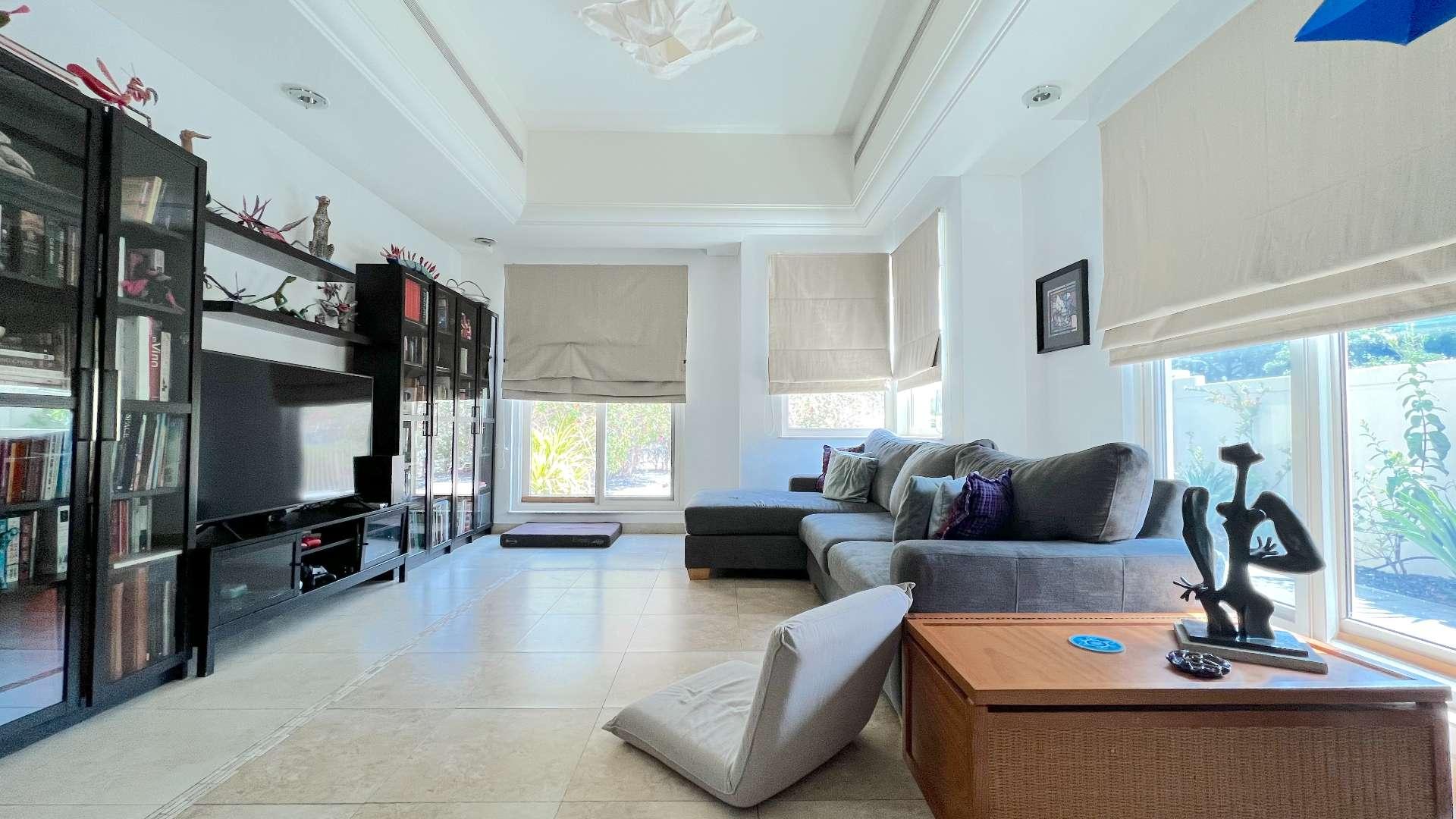 Luxurious villa in Victory Heights with private swimming pool, lush garden, Dubai Sports City