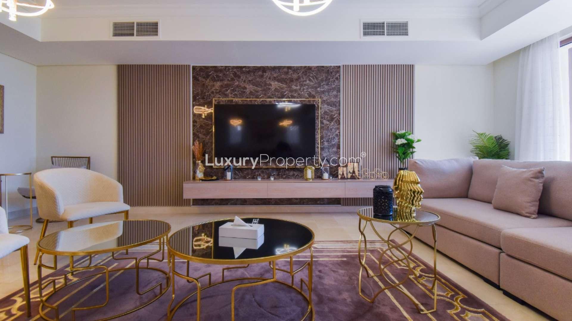 Luxurious villa pool with ocean view in Kingdom of Sheba, Palm Jumeirah for rent