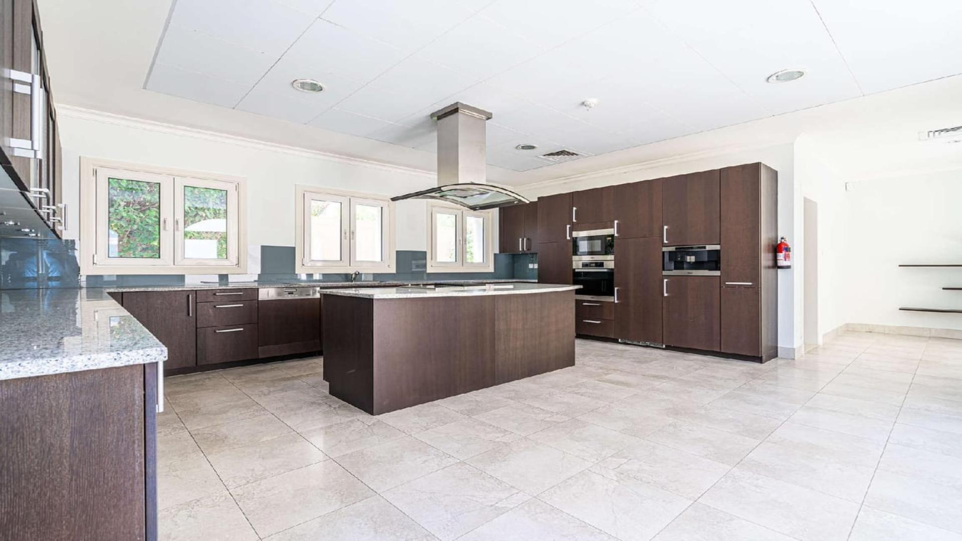 Bright, spacious living room in 6-bedroom Valencia Style Villa, Jumeirah Golf Estates, Fire