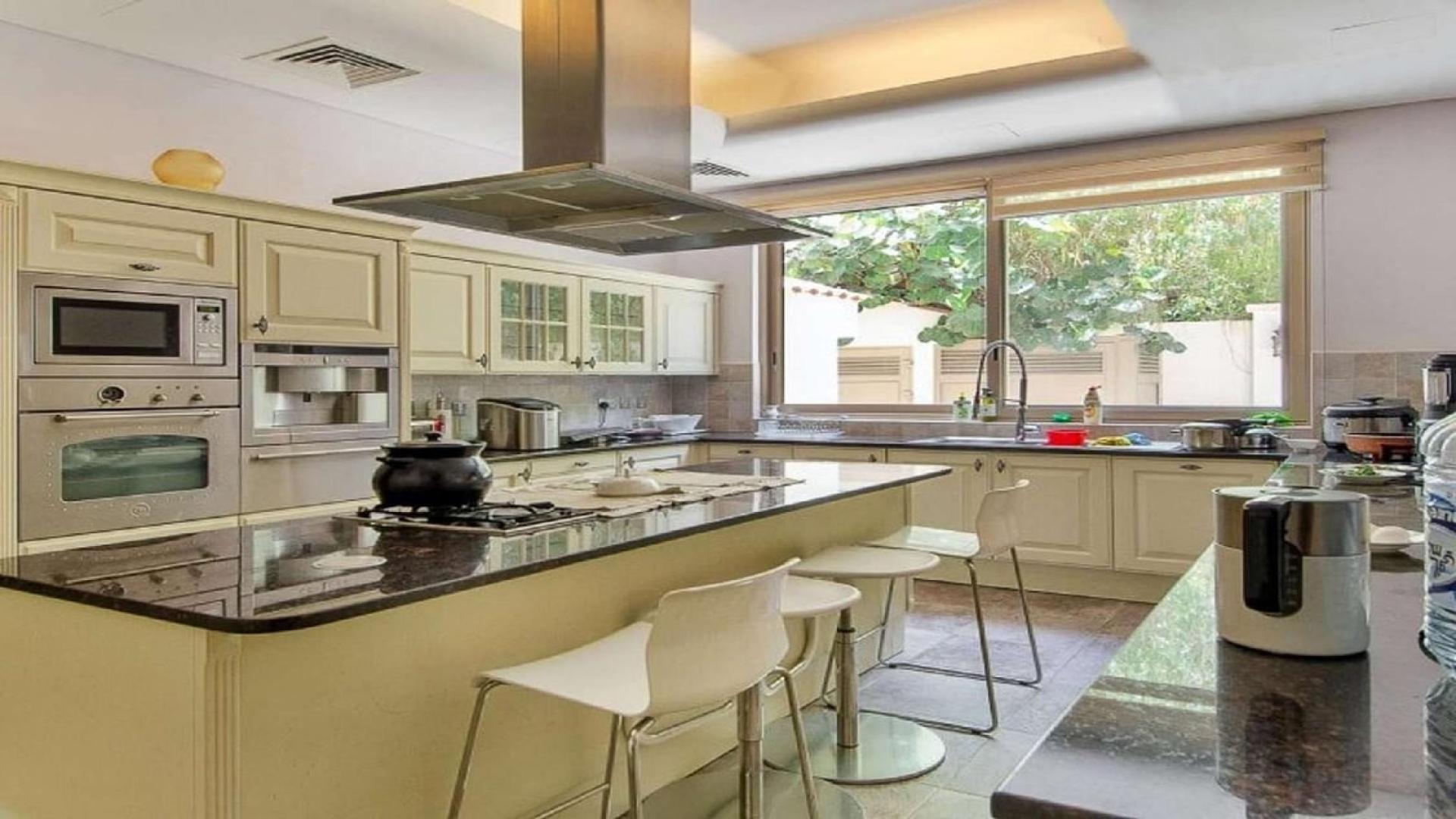 Luxurious Dahlia Villa in Al Barari with private pool and lush garden for rent