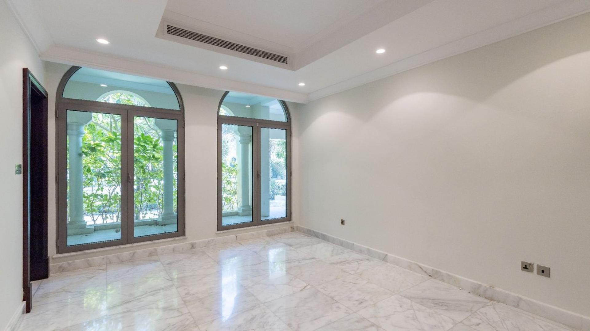 Spacious six-bed villa with beachfront view in Palm Jumeirah's Signature Villas community