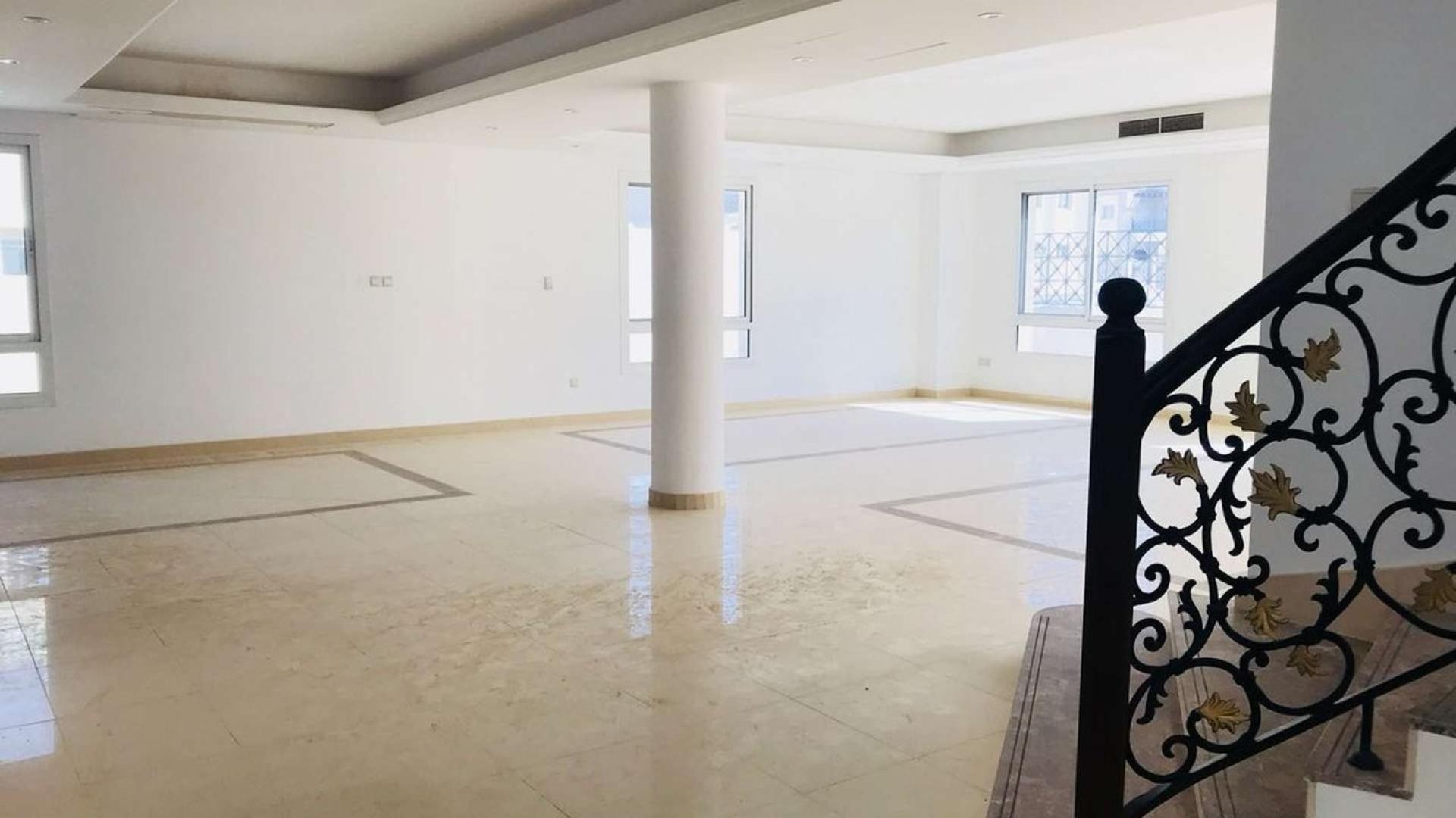 Spacious living area in 6-bedroom villa, Living Legends, B Villas, for sale