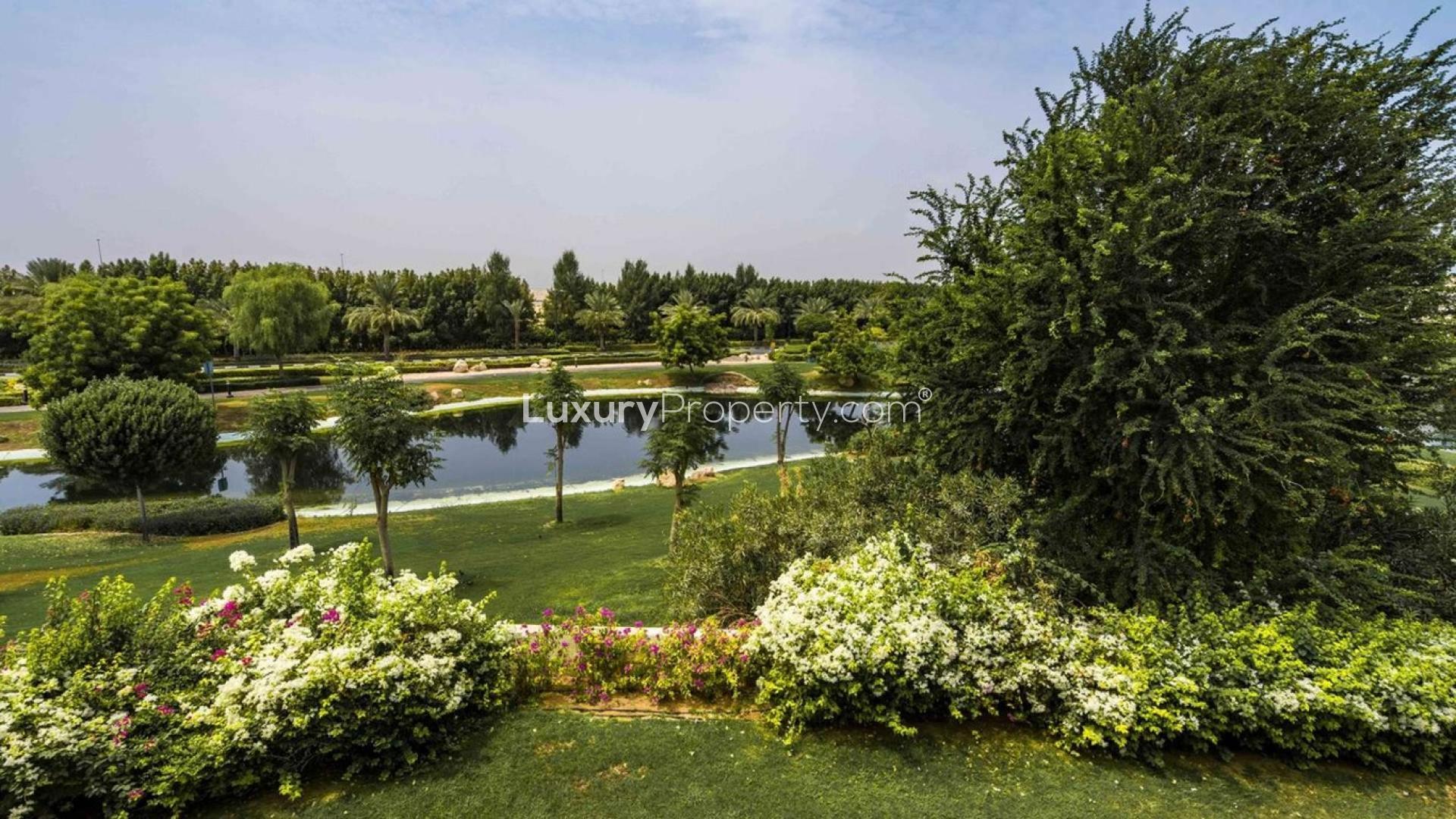 Private pool in luxurious 6-bedroom villa, Lime Tree Valley, Jumeirah Golf Estates