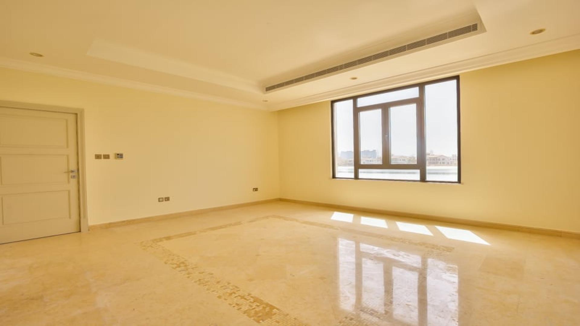 Luxurious villa pool view at upgraded Signature Villa, Palm Jumeirah, for sale