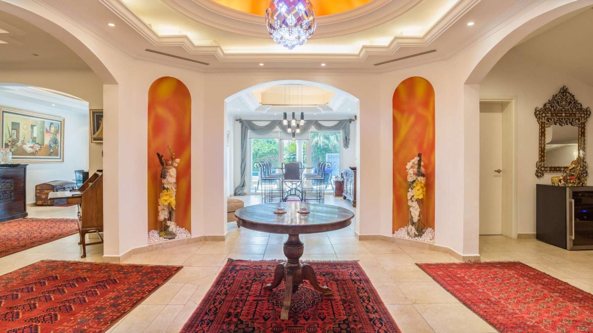 Luxury family villa with pool in Green Community West, 6 bedrooms, for sale