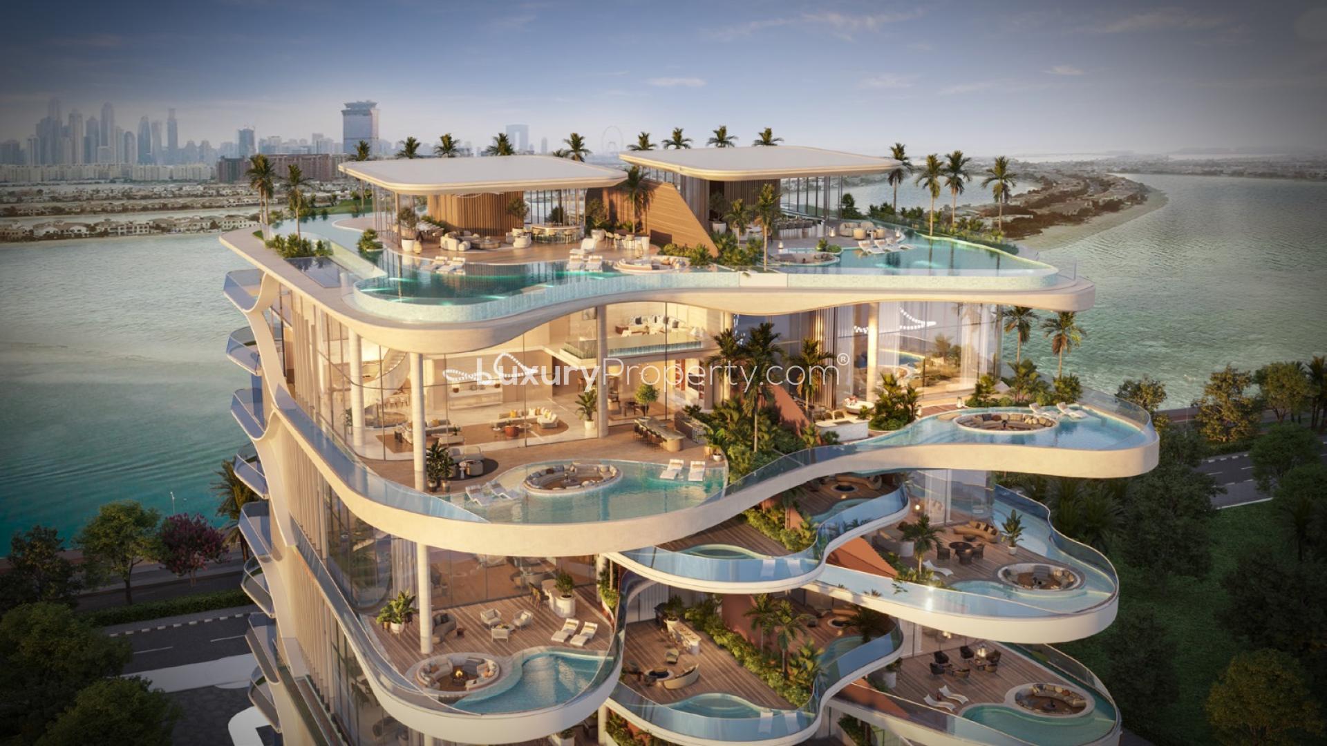 Luxurious Palm Jumeirah penthouse with infinity pool and stunning skyline view for sale