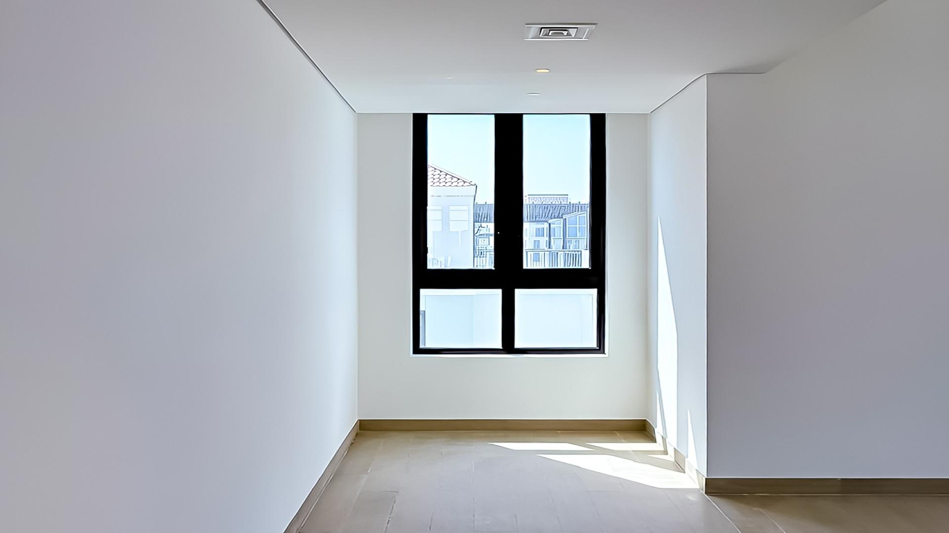 Modern kitchen in luxury 6-bedroom penthouse at La Sirene, Jumeirah, for sale