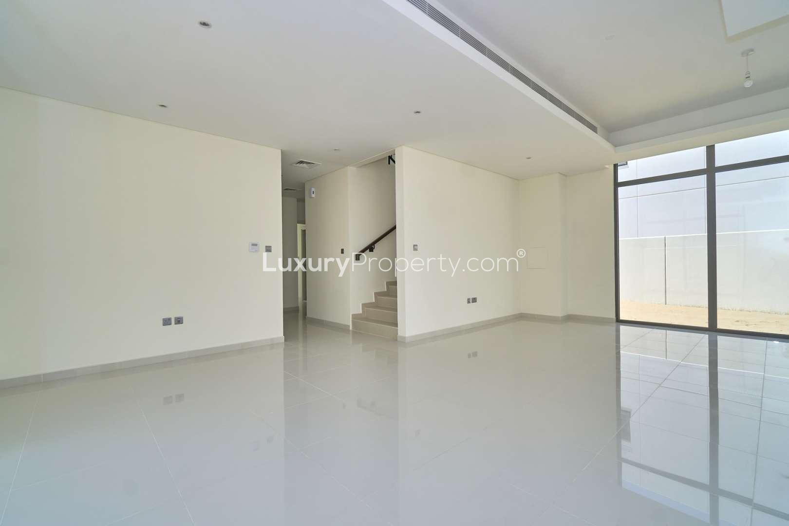 Spacious living area in 6-bedroom villa for rent, Akoya Oxygen, Sycamore, park view