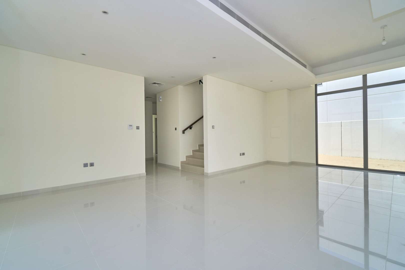 Spacious living area in 6-bedroom villa for rent, Akoya Oxygen, Sycamore, park view