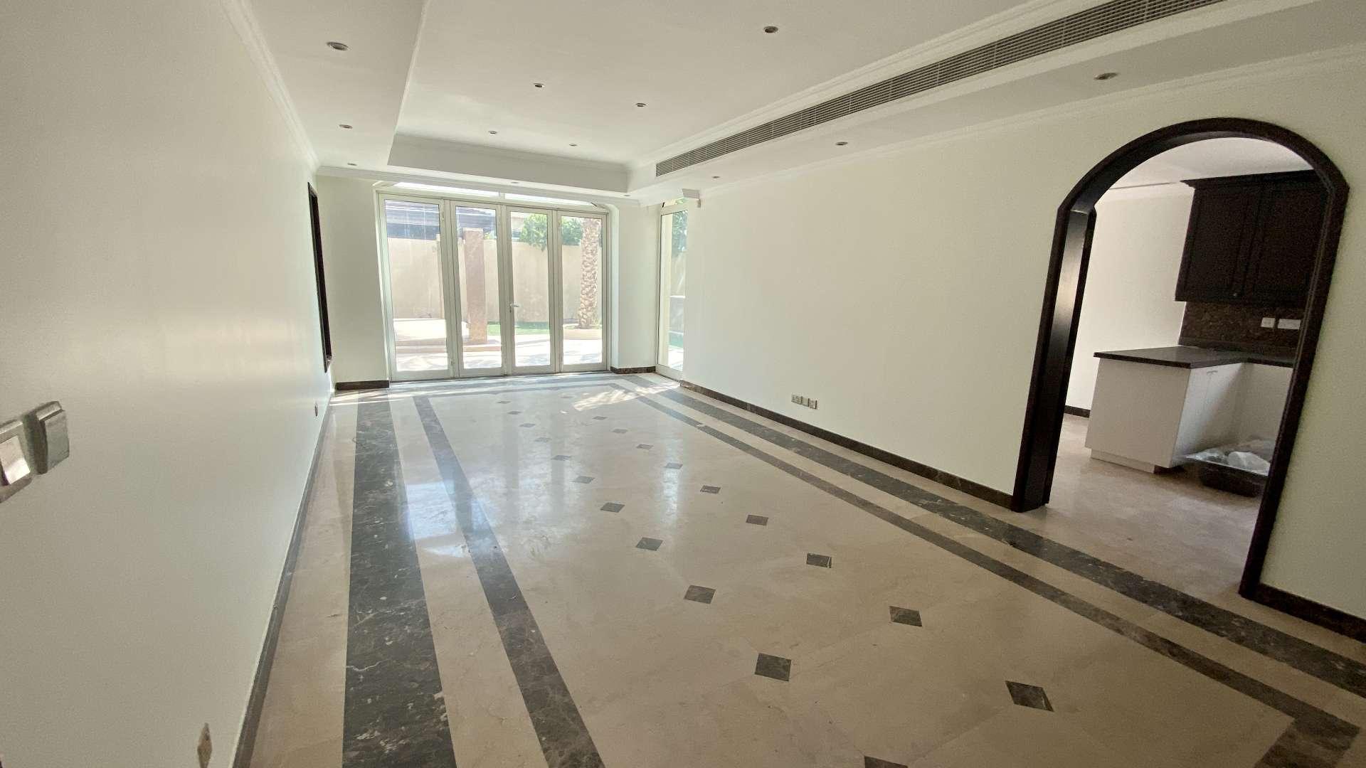 Spacious living room in six-bed villa, Al Mahra, Arabian Ranches, for rent