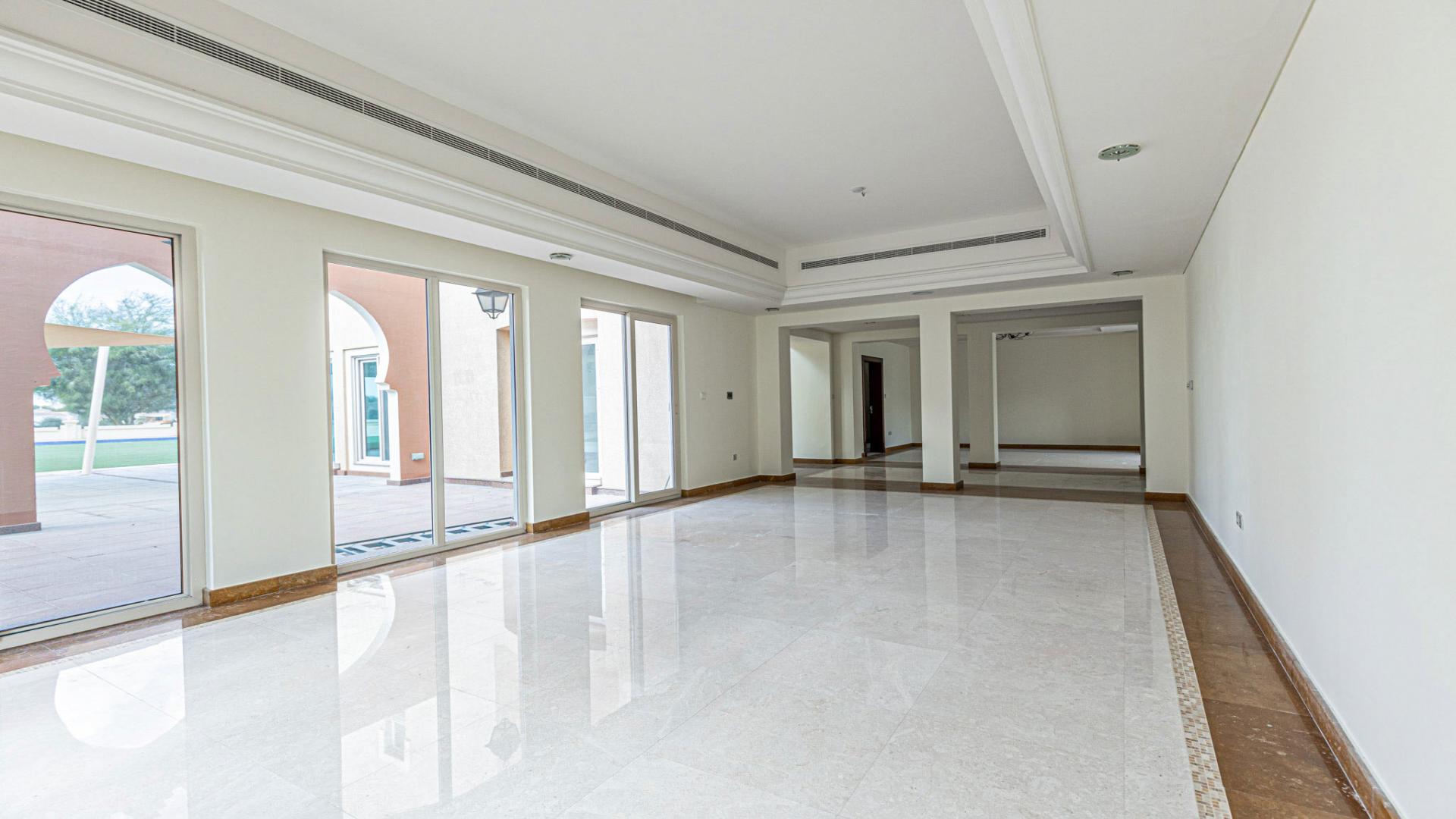 Luxurious villa with pool and golf course view in Victory Heights, Dubai Sports City