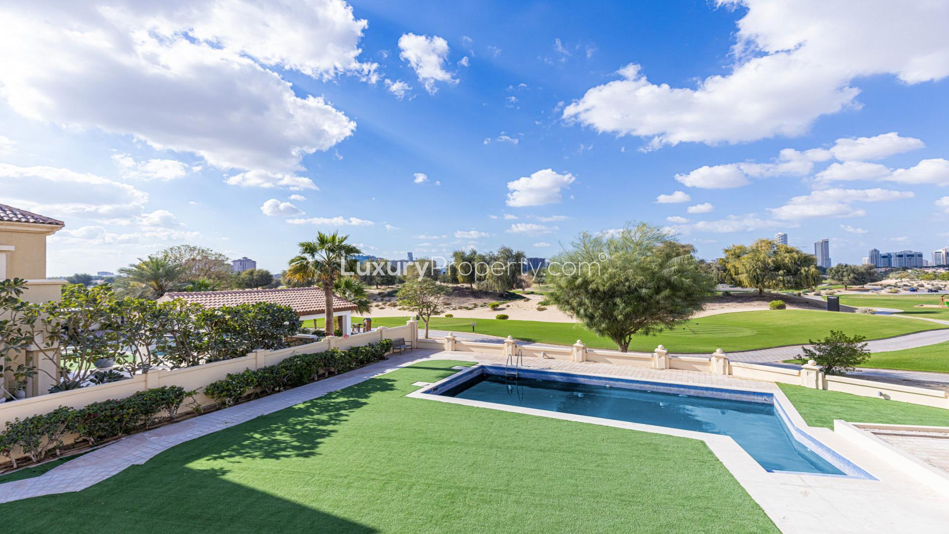 Luxurious 6-bedroom villa with pool in Victory Heights, Dubai Sports City for rent