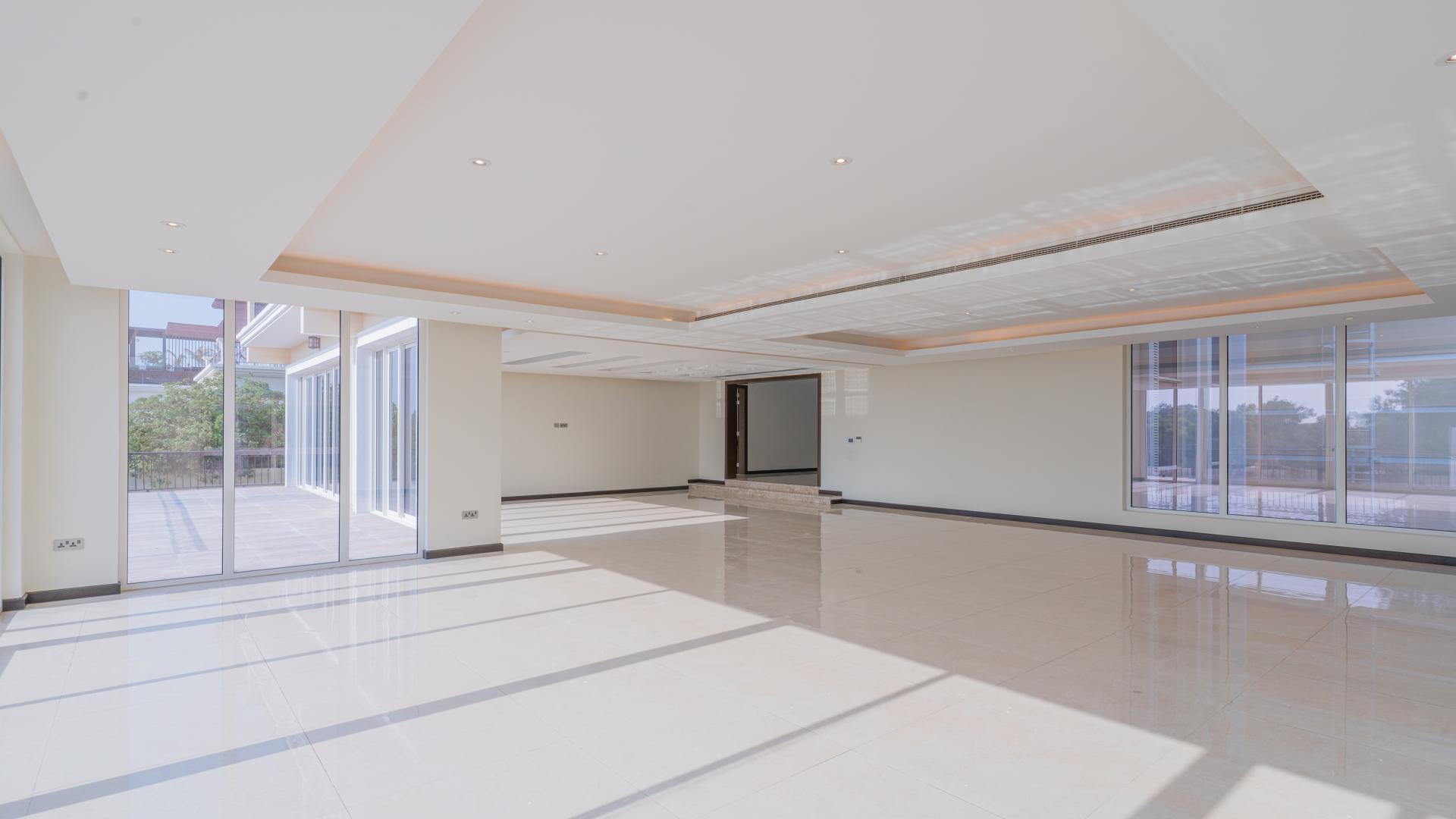 Luxury 6-bedroom villa in Jumeirah Golf Estates with private pool and garden area