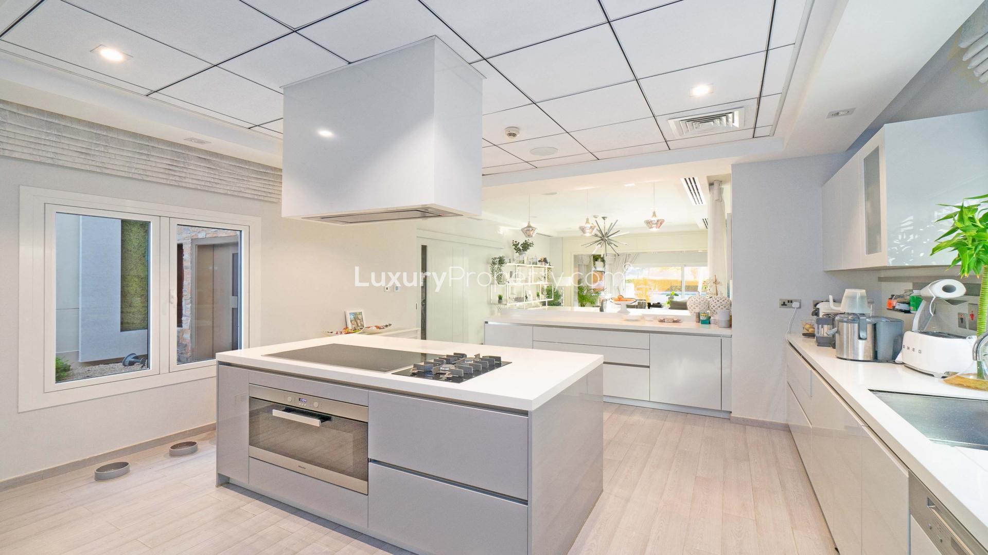 Modern staircase in luxury 6-bedroom villa, Redwood Avenue, Jumeirah Golf Estates