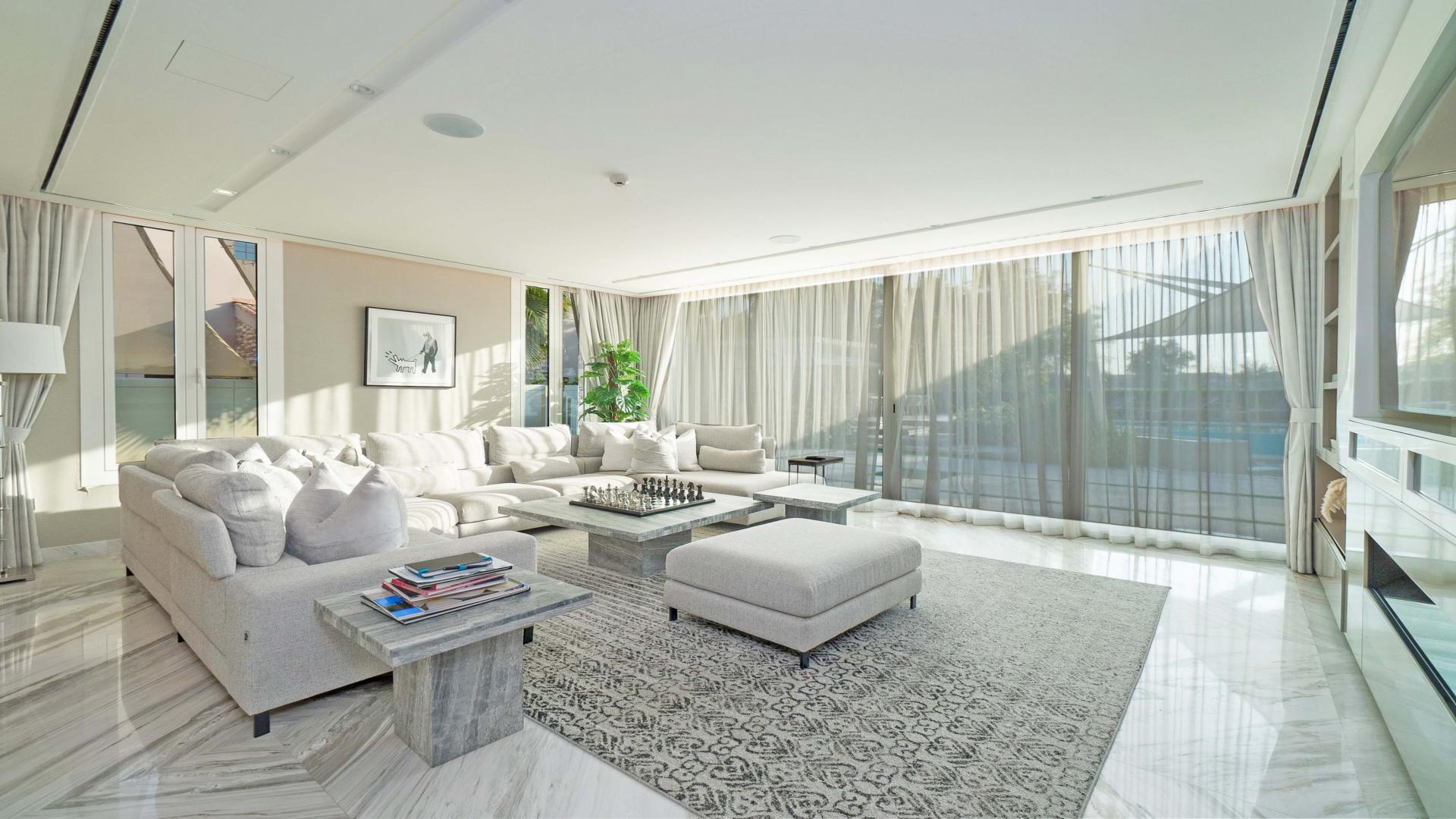 Modern kitchen in 6-bedroom villa, Redwood Avenue, Jumeirah Golf Estates, spacious design and appliances