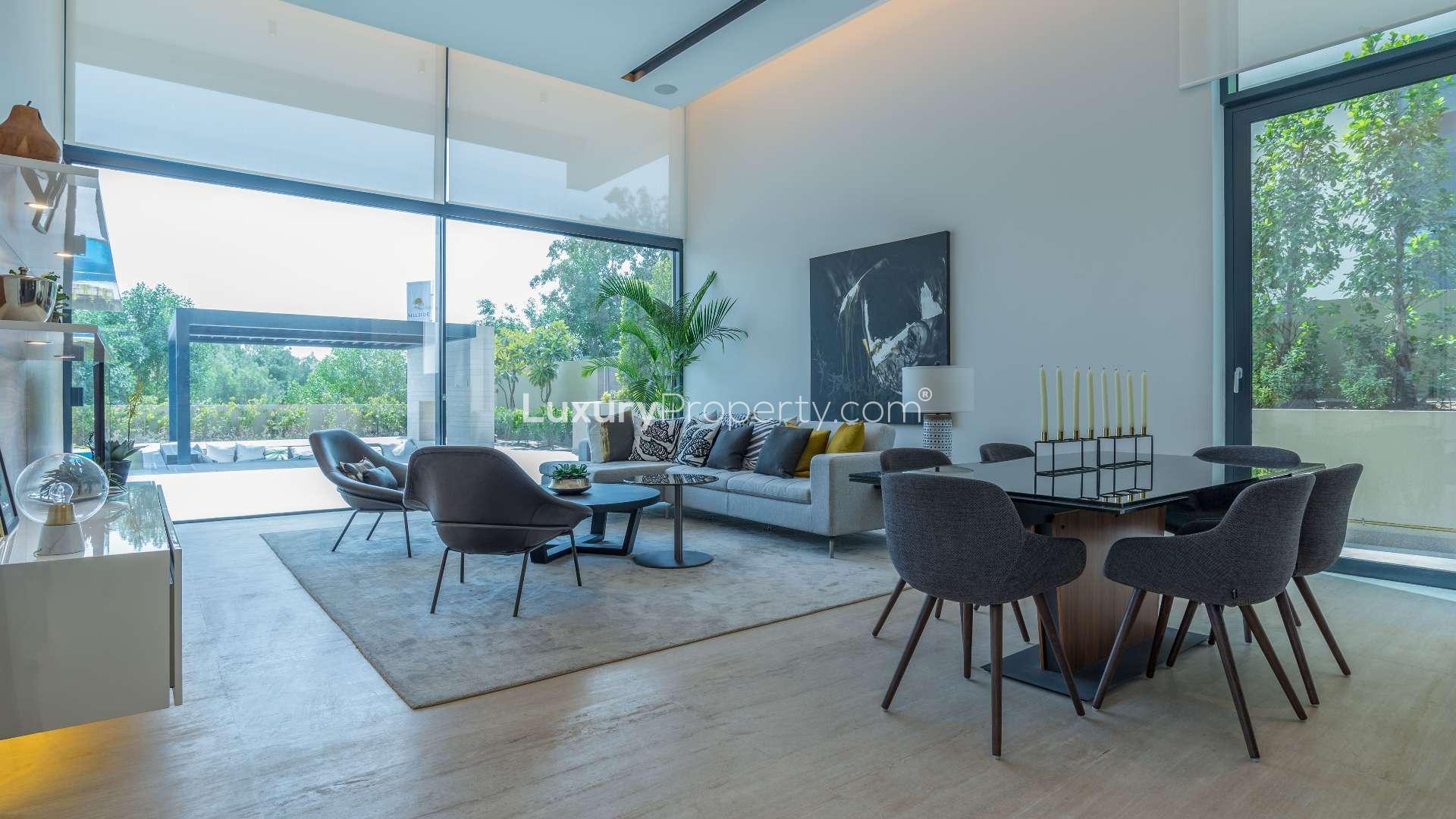 Home theater in luxury 6-bedroom villa, Hillside, Jumeirah Golf Estates for rent