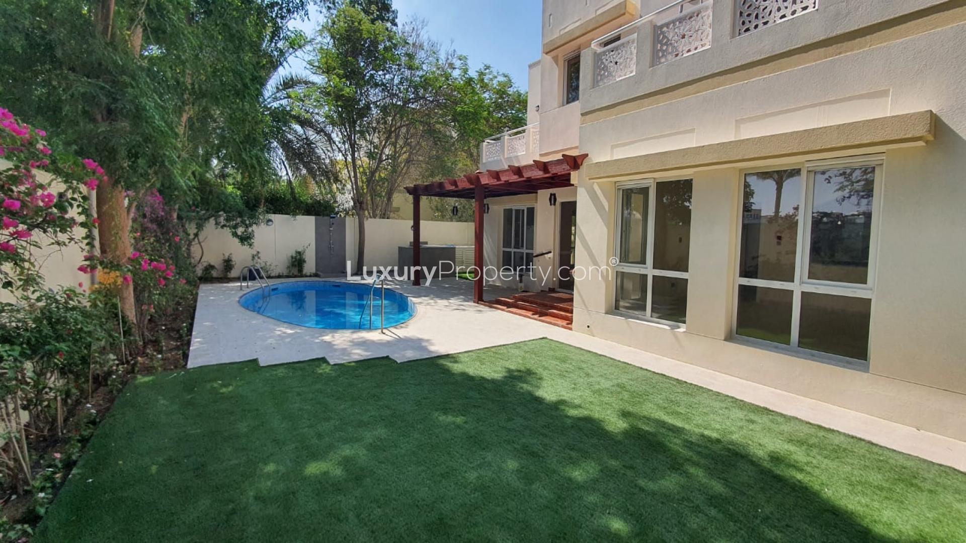 Upgraded 6-bedroom villa with pool and garden in Meadows 1, Dubai for rent
