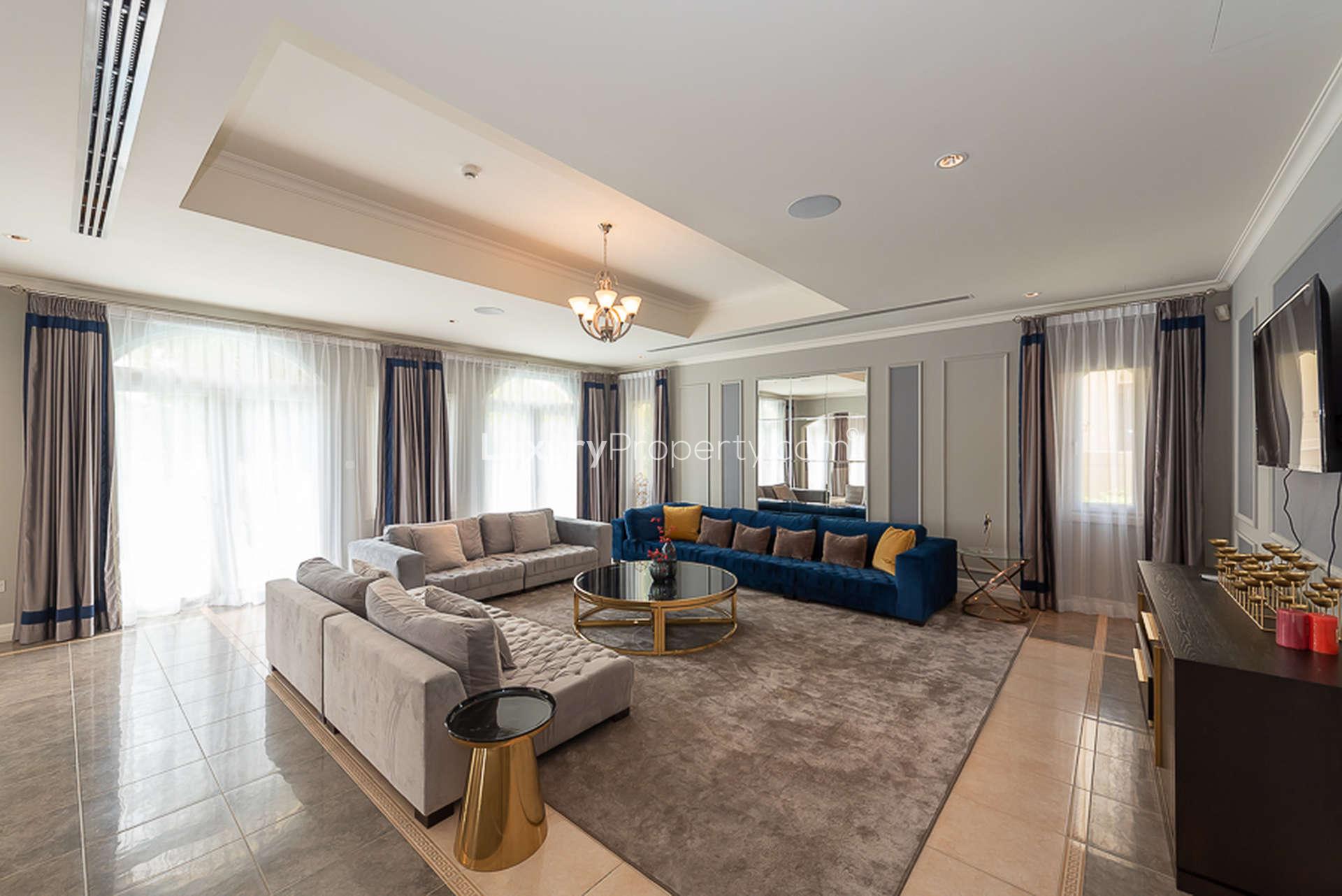 Spacious empty room in luxury 6-bedroom villa, Olive Point, Jumeirah Golf Estates