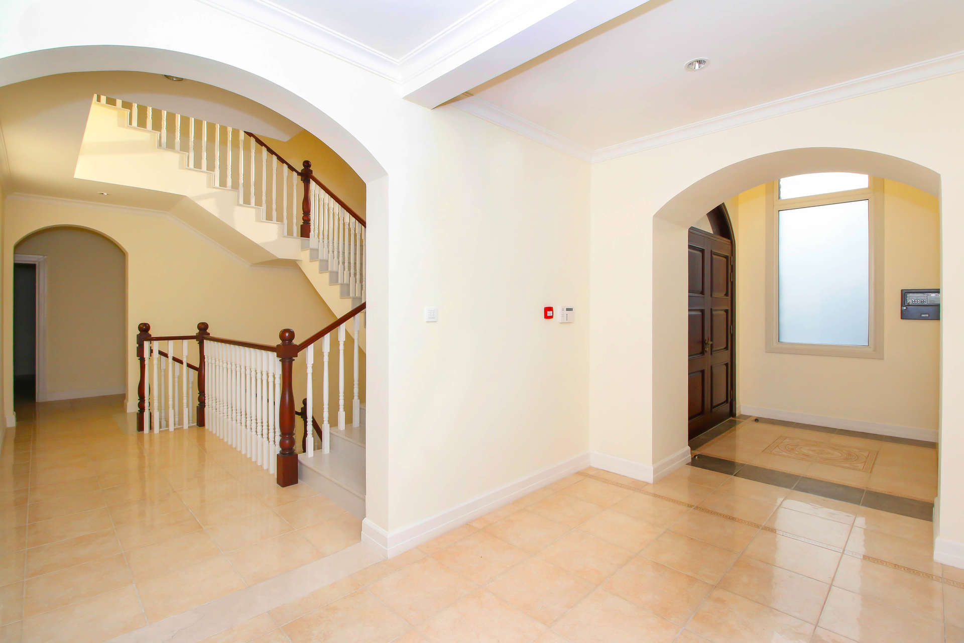 Beautiful villa with pool, Jumeirah Golf Estates, Earth sub-community, for rent. Ref No: LP10390